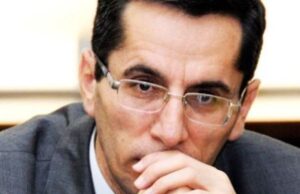 Yorulub oturdum varağın bir küncündə – Şeirlər