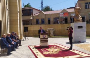 Gədəbəydə Səməd Vurğunun büstünün açılışı olub (FOTOLAR)