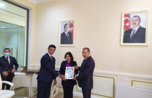 Gədəbəydə özbəkistanlı şairənin “44 gün” adlı kitabının təqdimatı olub – FOTOLAR