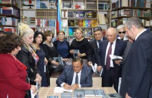 Zəka Vilayətoğlunun imza günü keçirilib – FOTOLAR