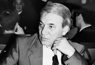Oyatma mürgülü xatirələri – Şeirlər