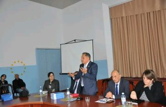 ADPU-nun Şəki filialında Cavanşir Feyziyevin V cildlik “Türk dünyası” kitablarının təqdimatı keçirilib