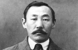 Dünya poeziyasına yakutlardan nadir hədiyyə – 33 dildə bir türk şeiri