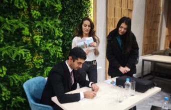 Özbəkistanın Gənclər İşləri Agentliyində Şuşadan bəhs edən kitab təqdim olunub