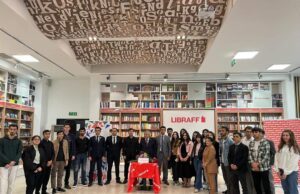 Xalq şairi Sabir Rüstəmxanlı ilə gənclərin görüşü keçirilib