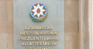 Yeqzar Cəfərli fəlsəfə doktoru oldu