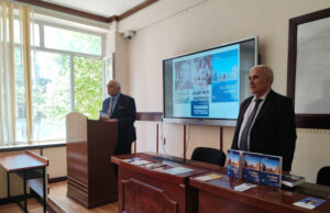 Özbək yazıçısı Adil Yaqubovun “Uluğbəy xəzinəsi” romanının təqdimatı keçirilib