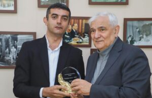 İntiqam Yaşara “Ədəbiyyat adamı” mükafatı verilib
