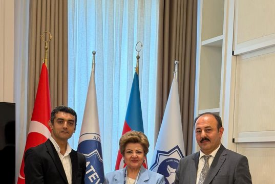Dünya Gənc Türk Yazarlar Birliyindən Azəri-Türk Qadınlar Birliyinə təbrik ziyarəti