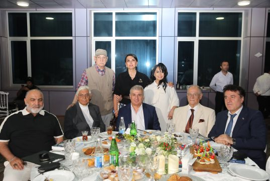 “Xəzərin sahilindən…” – ekran yaddaşından kitab salnaməsinə