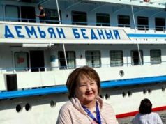Biz də onun bəngü sularında bir kölgə kimi görünüb keçəcəyik…”
