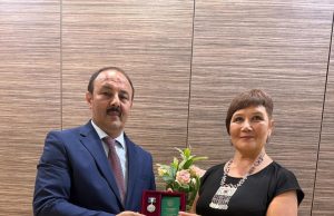Əkbər Qoşalı Başqurdistan Yazıçılar Birliyinin ən yüksək medalı ilə təltif olunub